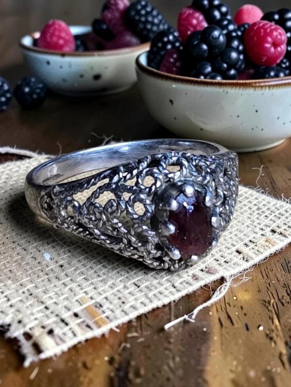Vintage Sterling Silver Filigree Red Stone Ring Size 5.75
